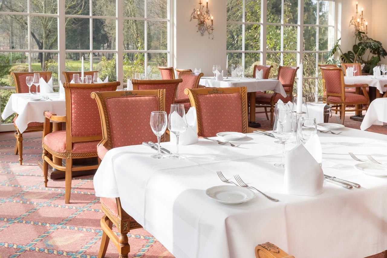 Schlosshotel Neckarbischofsheim Bagian luar foto