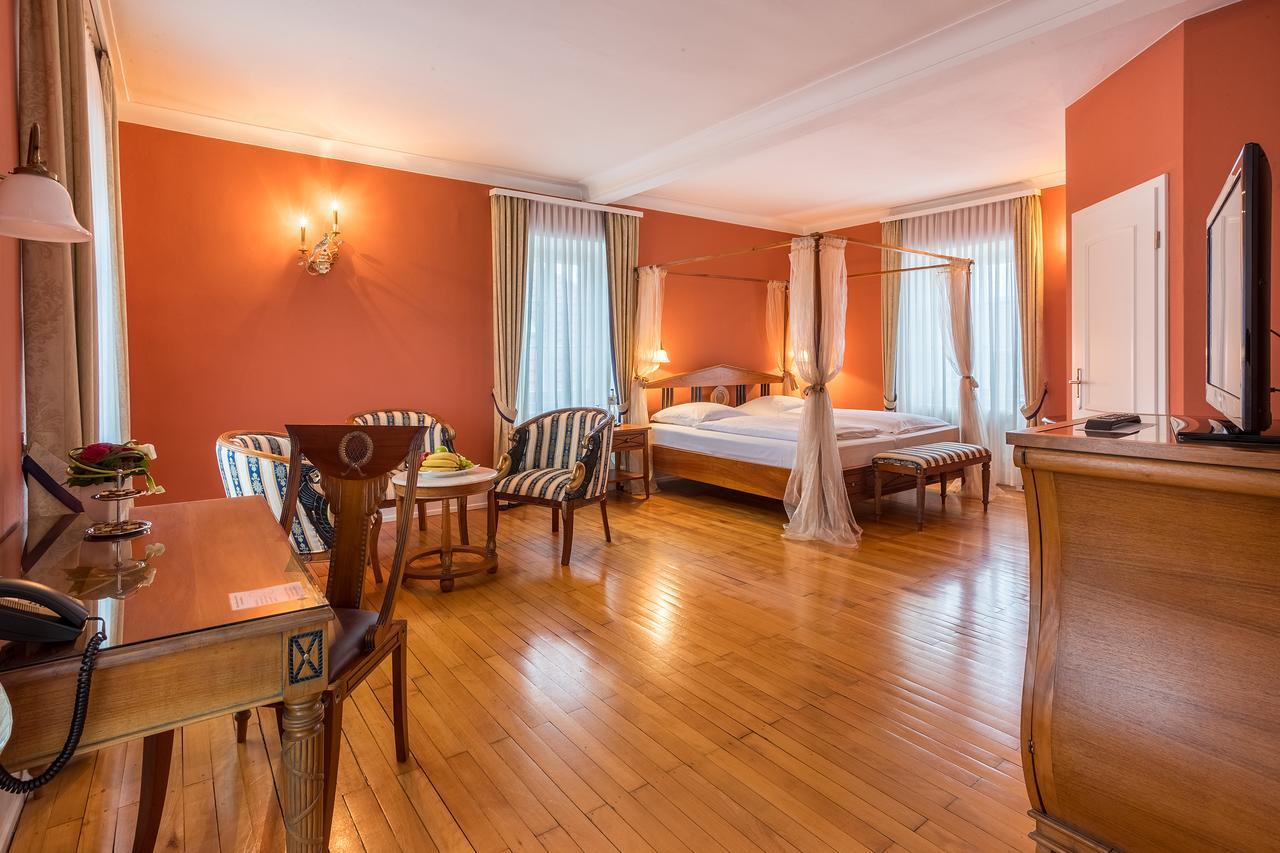 Schlosshotel Neckarbischofsheim Bagian luar foto
